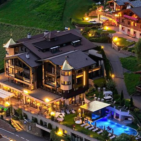 Alpin Garden Luxury Maison & Spa - Adults Only أورتيسايْ المظهر الخارجي الصورة